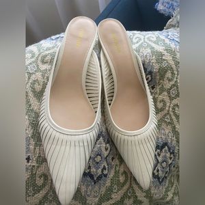 Cult Gaia Shoes Cult Gaia Alia Mules 41.5 Natural